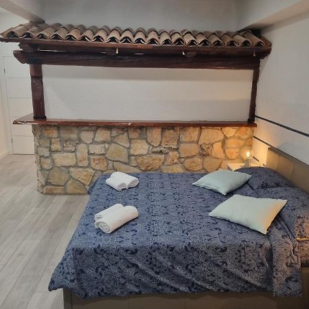 Rooms And Apartment Feral Rovinj Exterior photo