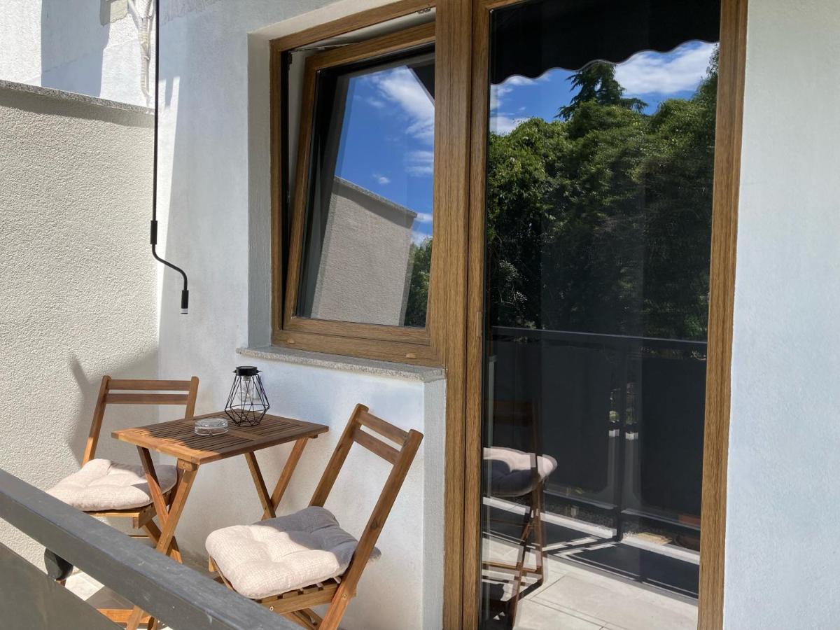 Rooms And Apartment Feral Rovinj Exterior photo