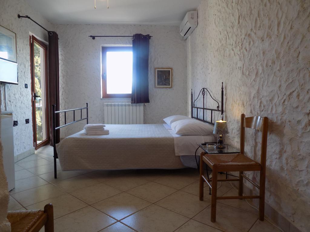 Rooms And Apartment Feral Rovinj Exterior photo