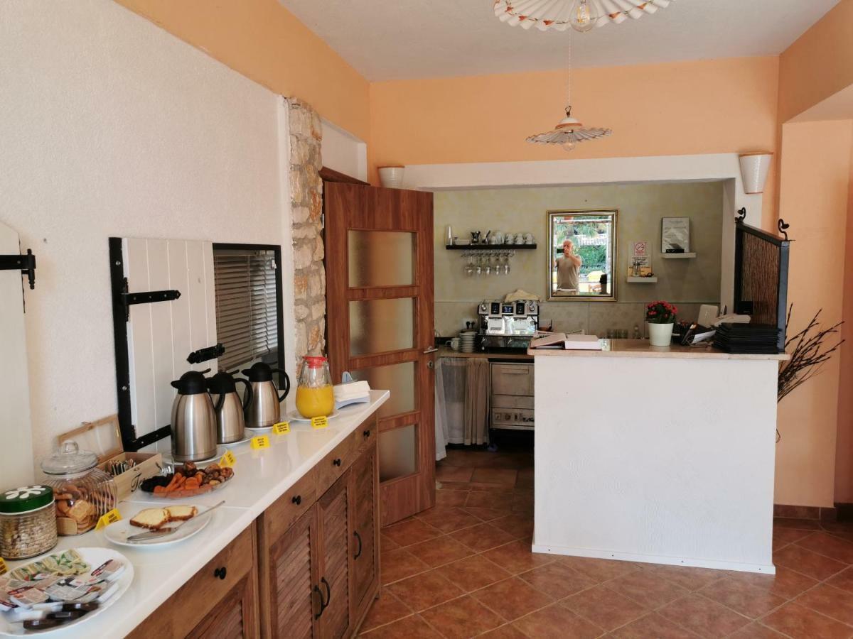 Rooms And Apartment Feral Rovinj Exterior photo